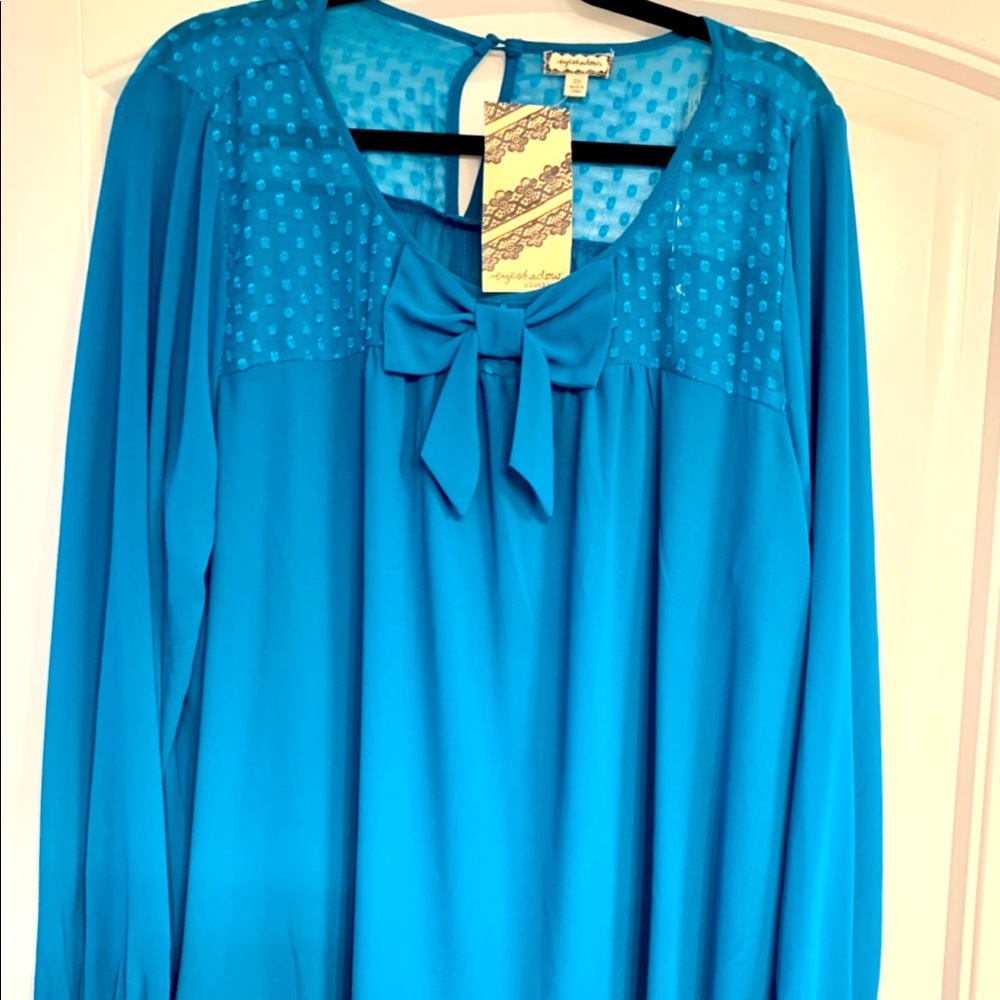 NWT women’s long sleeve blouse green. 2X Eyeshadow Clothing